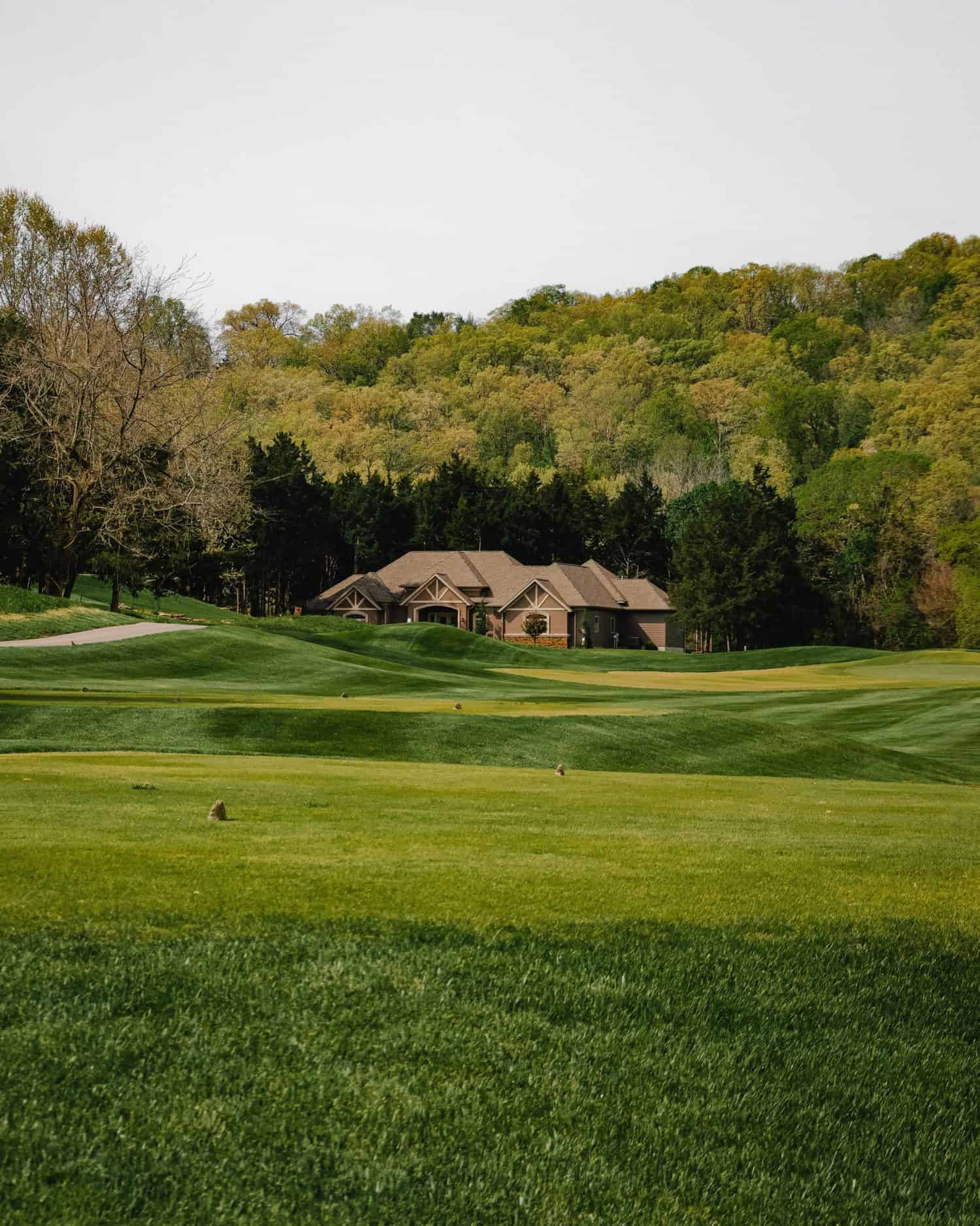 Featured image for “What You Need to Know About Buying A Home In A Golf Course Community”